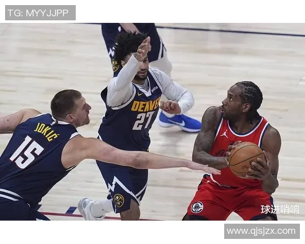 勇士与快船激战12月24日精彩对决全程回顾与分析