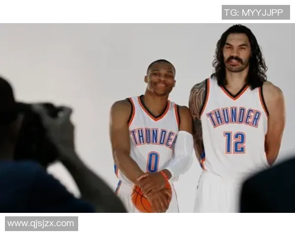 海王与亚当斯的巅峰对决谁能在海洋与陆地之间夺得胜利