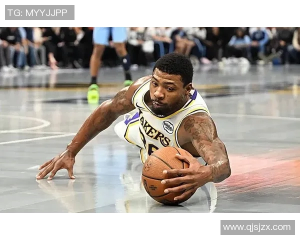 马库斯斯马特在NBA的成长历程与对球队的影响分析