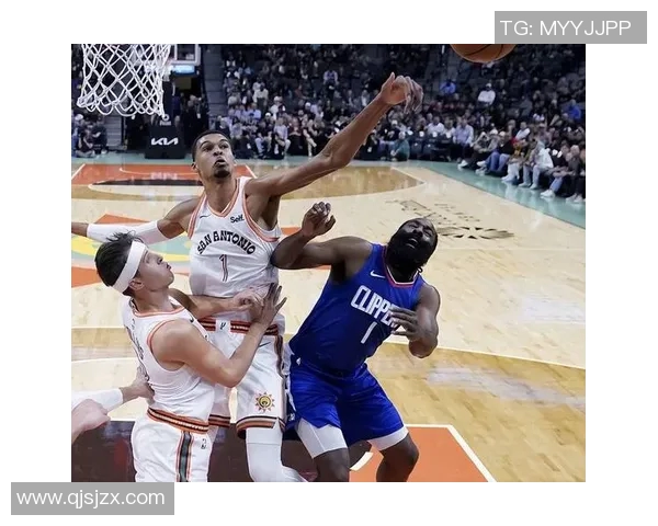 2015年快船与马刺经典对决回顾及赛季精彩瞬间分析 2015年快船与马刺经典对决回顾及赛季精彩瞬间分析